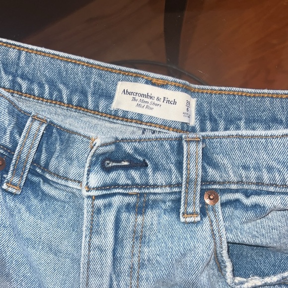 Abercrombie and Fitch shorts - Picture 2 of 2